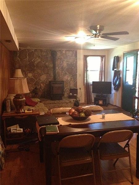 2nd image of 5550 Neal Creek Rd