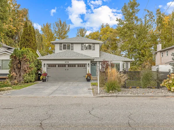 674 Cook Rd, Kelowna, BC V1W 3G7