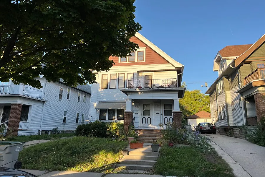 1223 N 46th St photo 1