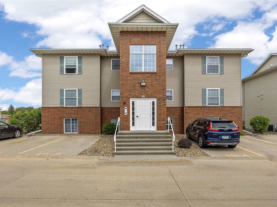 1st image of 10 Cherry Ct APT 1