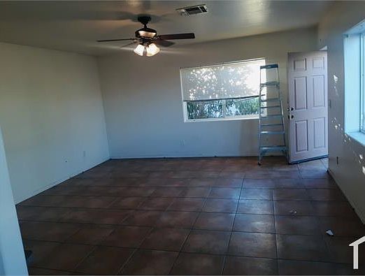 5th image of 2705 E Wood St Unit 1
