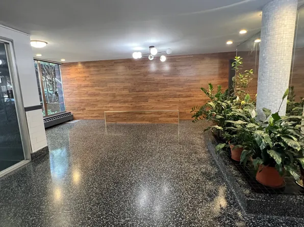 390 Rugby Road image 13 of 29