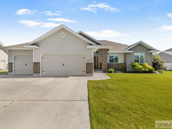 212 Calistoga Dr, Idaho Falls, ID 83404