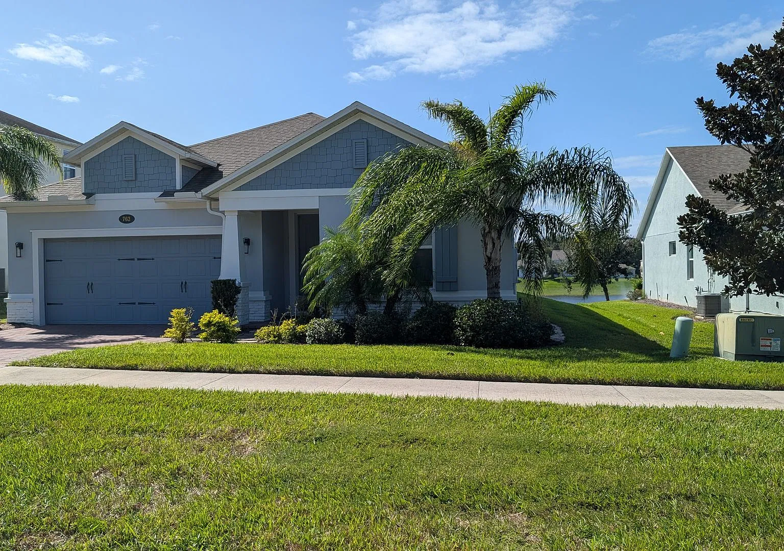 4 Bedrooms with 3 full bathrooms home walk to the West Orange Trail ! — Photo 1
