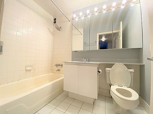 4th image of 173 Grand St #3C