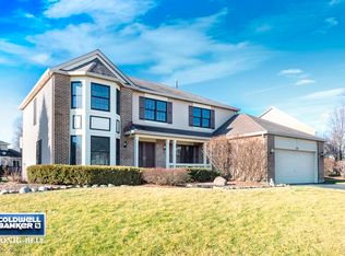 100 Hampton St, Cary, IL 60013