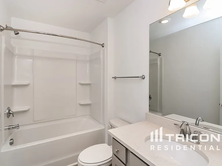 Tricon East Ridge — Photo 59