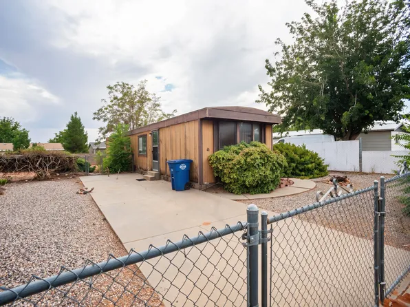 40 E 450 S, Ivins, UT 84738