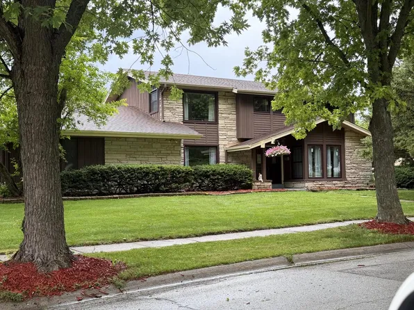 5050 Spruce COURT, Greendale, WI 53129