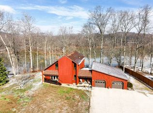 7180 Swallow Rd, Cannelton, IN 47520