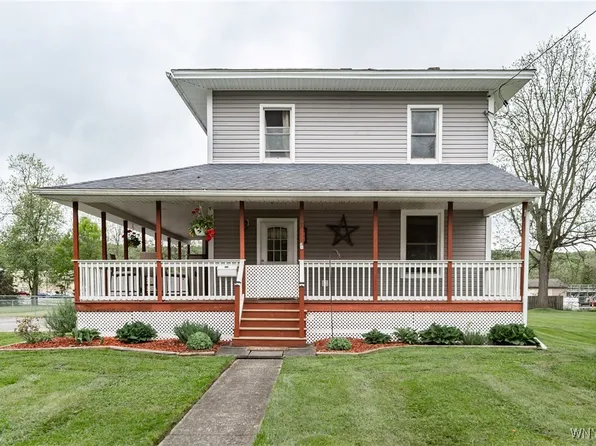 63 Linwood Ave, Warsaw, NY 14569