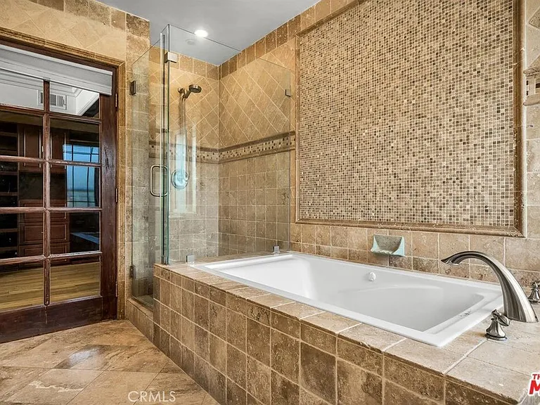 3446 Alginet Dr — Photo 26