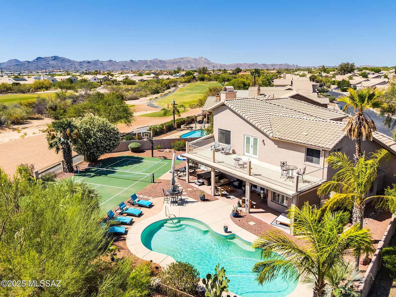 1943 W Desert Highlands Dr