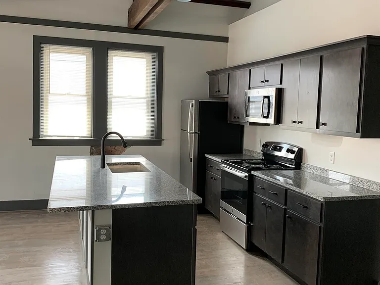 2616 Short Vine — Photo 12