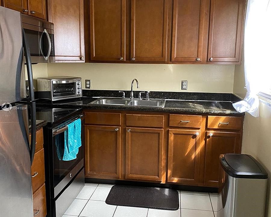 1st image of 249 Prescott M #249