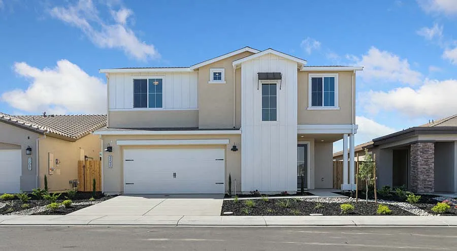 3242 Leo David St
