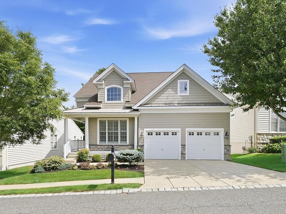 1st image of 66 S Valentine Dr