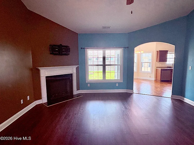 311 Aquamarine Cir — Photo 13