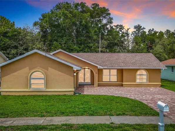 18817 Parade Rd, Hudson, FL 34667