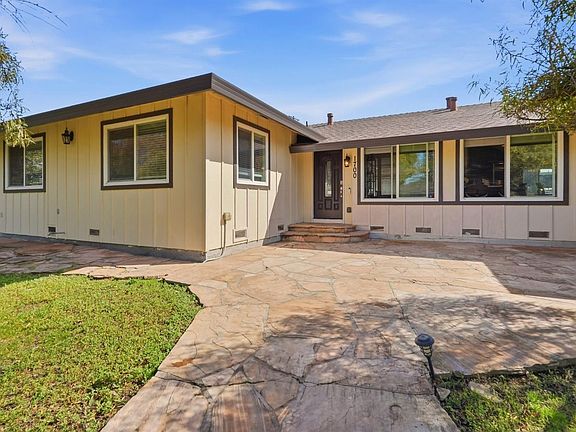 2nd image of 1700 Rolling Hills Rd