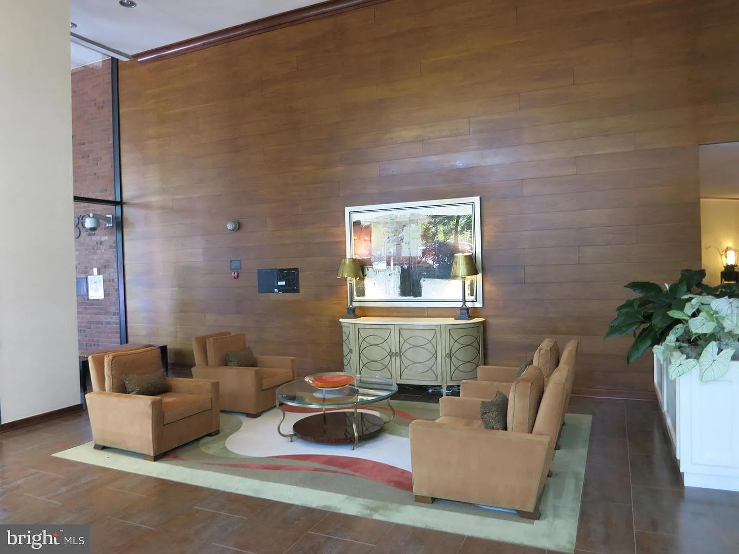2 bed, 1.5 bath, 950 sqft, $3,600 — Photo 2