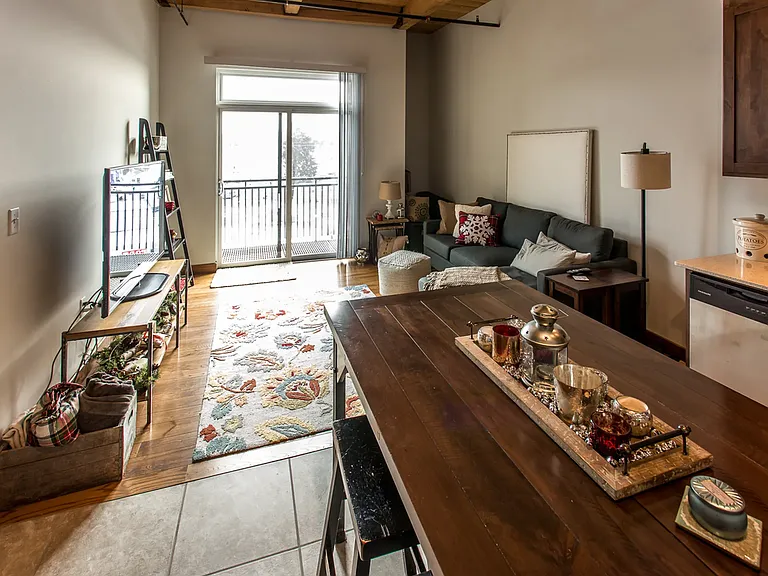 Waukesha Lofts — Photo 18