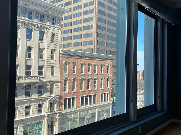 HUGE Downtown Loft 2 Bedrooms, 2 Bathrooms in Syracuse — Photo 6