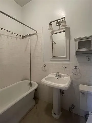 710 Hudson St #2 — Photo 10