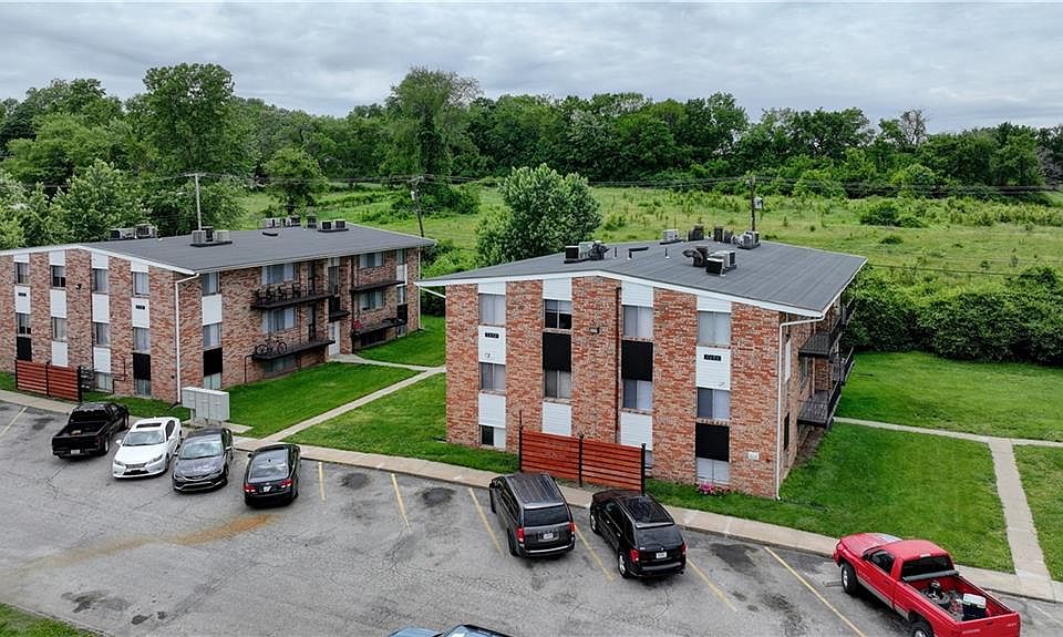 1st image of 7402 Overton Ave