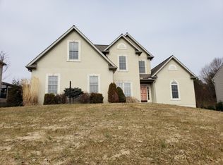 870 Nightlight Dr, York, PA 17402