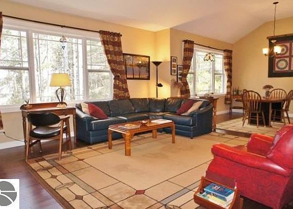 4th image of 4595 Black Bear Dr