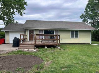 407 7th St, Americus, KS 66835
