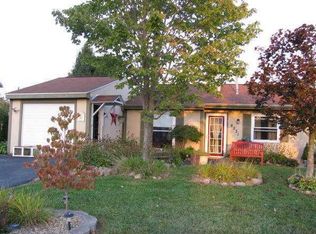 8231 Lucchesi Dr, Clay, NY 13041