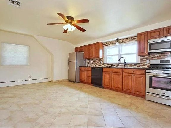 2nd image of 348 Maryland Ave Floor 2