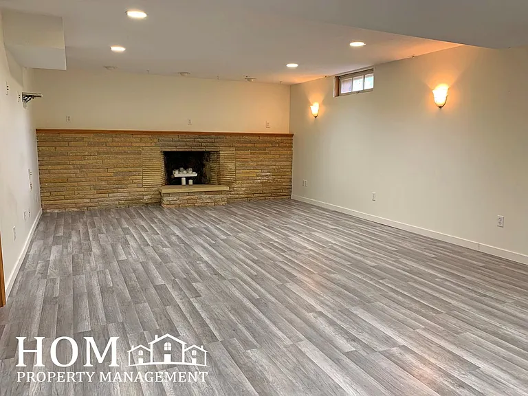 1103 N 6th St — Photo 6