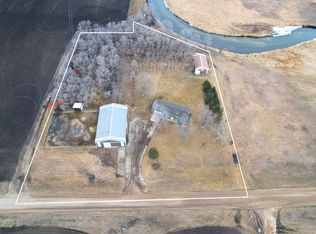 48220 290th St, Morris, MN 56267