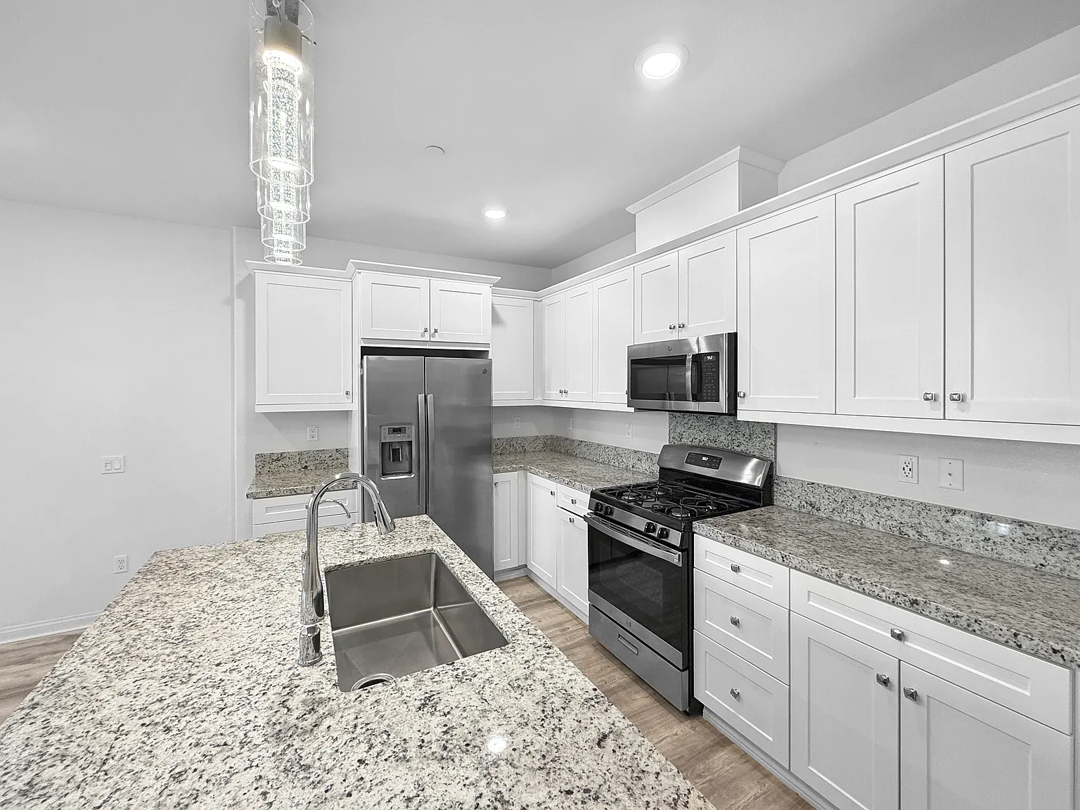 3 bed, 1490 sqft, $3,600 — Photo 4