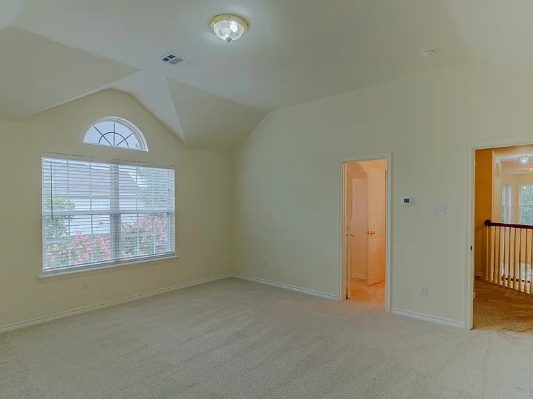 103 Westminister Ave — Photo 30