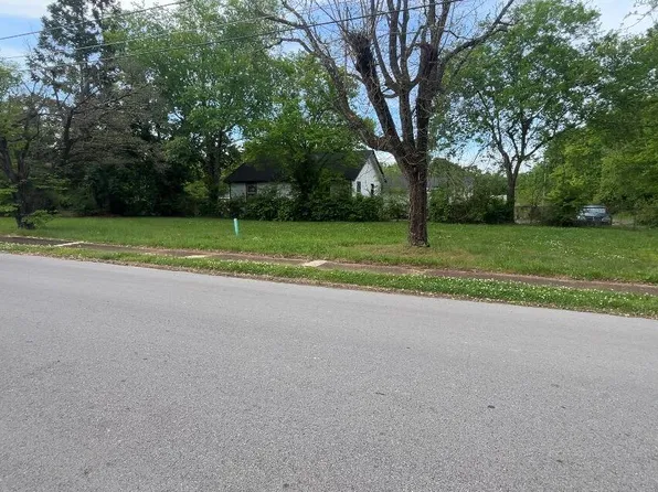 211 E 37th St, Chattanooga, TN 37410