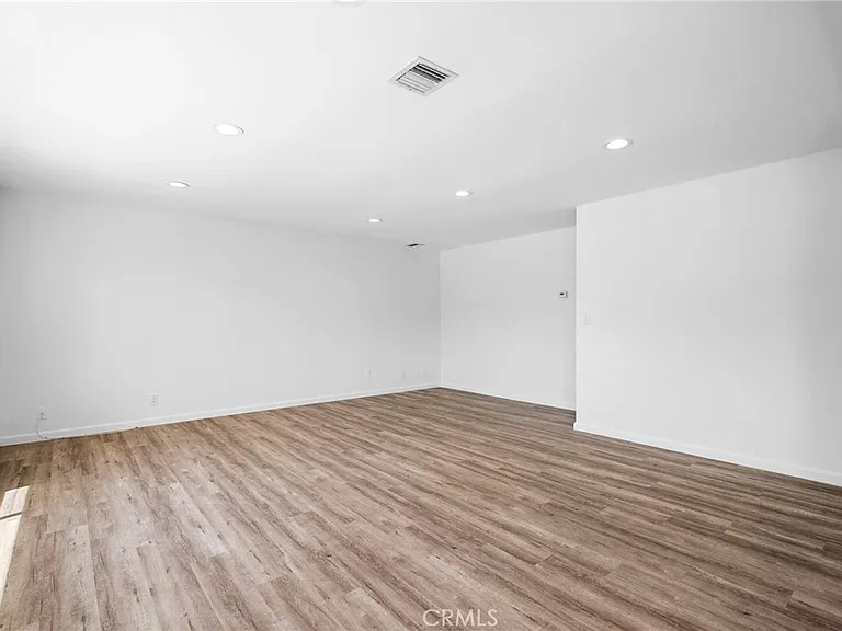 621 E Lomita Ave #A — Photo 8