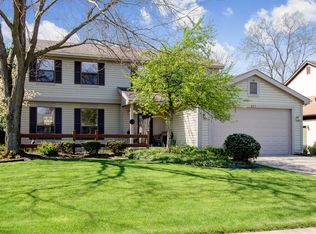 317 Meadow View Dr, Powell, OH