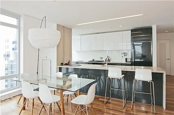 Rented by Evans Real Estate | media 4