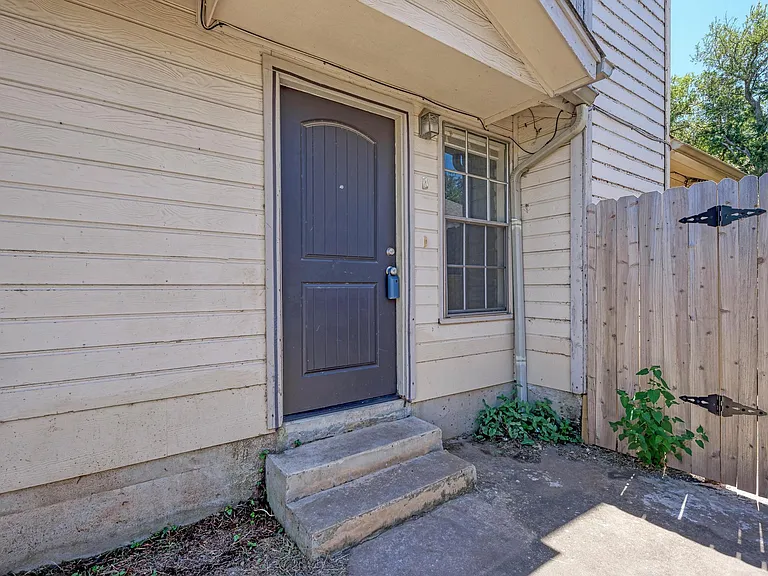 12408 Deer Falls Dr #B — Photo 4