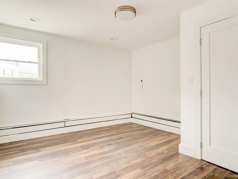 867 Bryant St — Photo 21