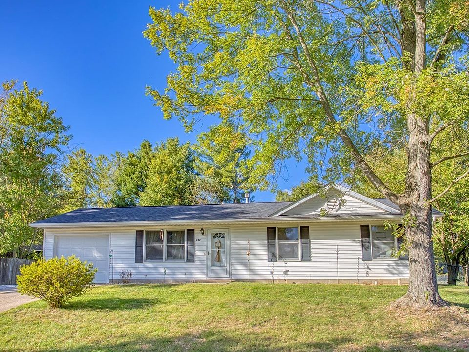 1st image of 452 S Tulip Tree Ct