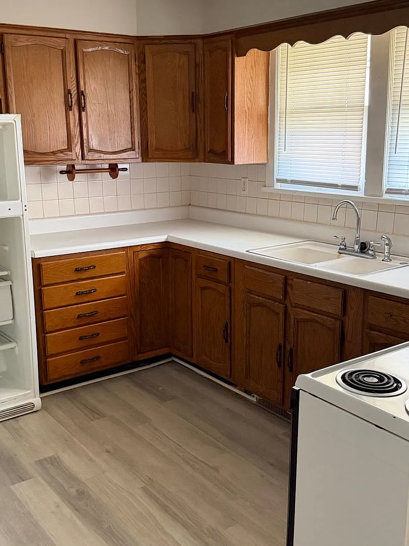 Cozy Home for Rent | 1120 N. Cedar, Nevada, MO 64772 — Photo 4