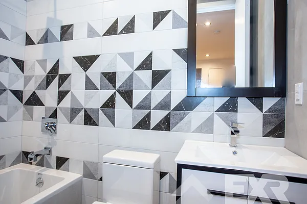 Rented by EXR | media 42