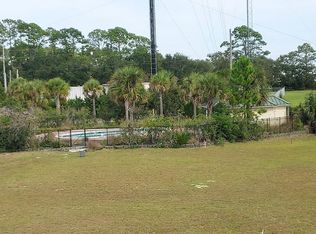 838 Mariners Ct, Carrabelle, FL 32322