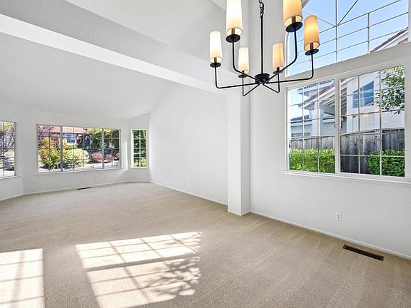 5th image of 725 Miramar Street