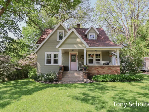 3579 Perry St, Hudsonville, MI 49426